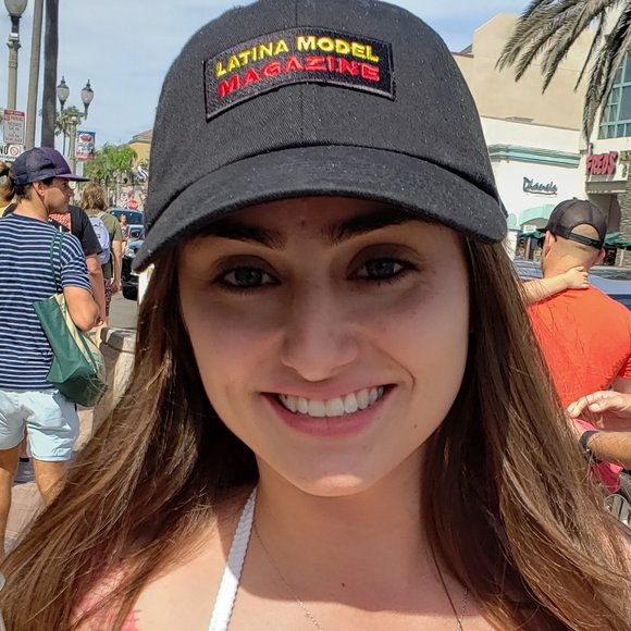 Latina Model Magazine Cap - Picture 4 of 7